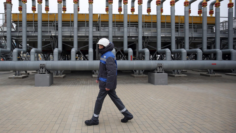 "Газпром" начал поставлять Словакии газ по "Турецкому потоку"