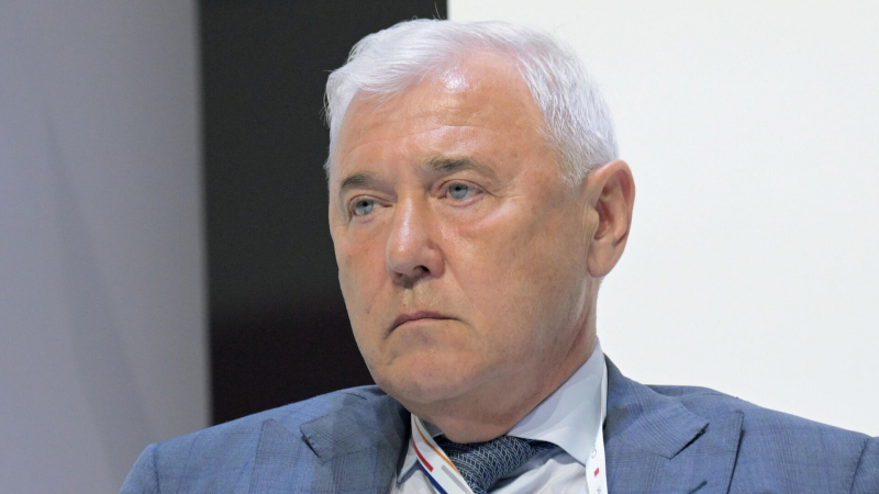 В Госдуме предупредили владельцев старых долларов о рисках